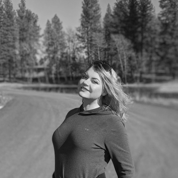 Meet your Posher, Natasha - Picture 1 of 1